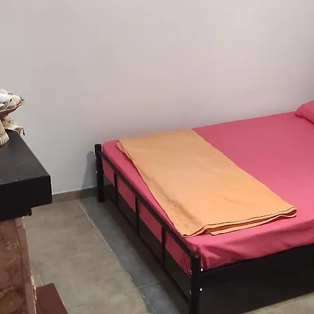 بيت للعطل Detached House In *